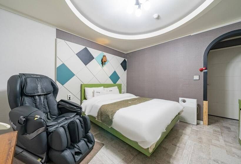 בית מלון כפרי Daejeon Yuseong Luxury