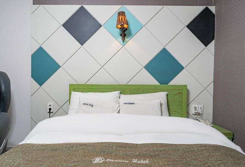 בית מלון כפרי Daejeon Yuseong Luxury