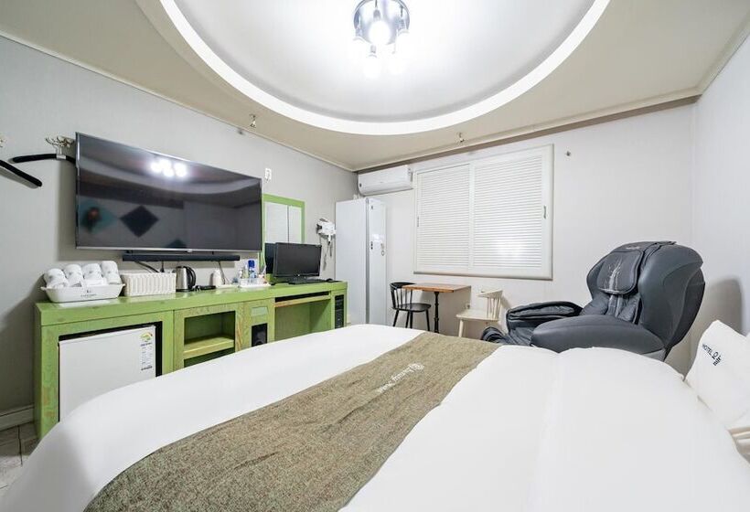 בית מלון כפרי Daejeon Yuseong Luxury