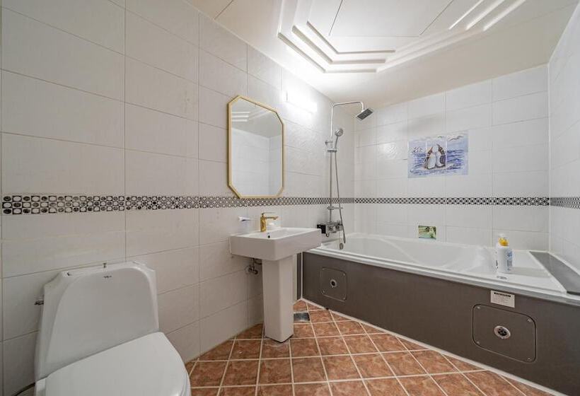 בית מלון כפרי Daejeon Yuseong Luxury