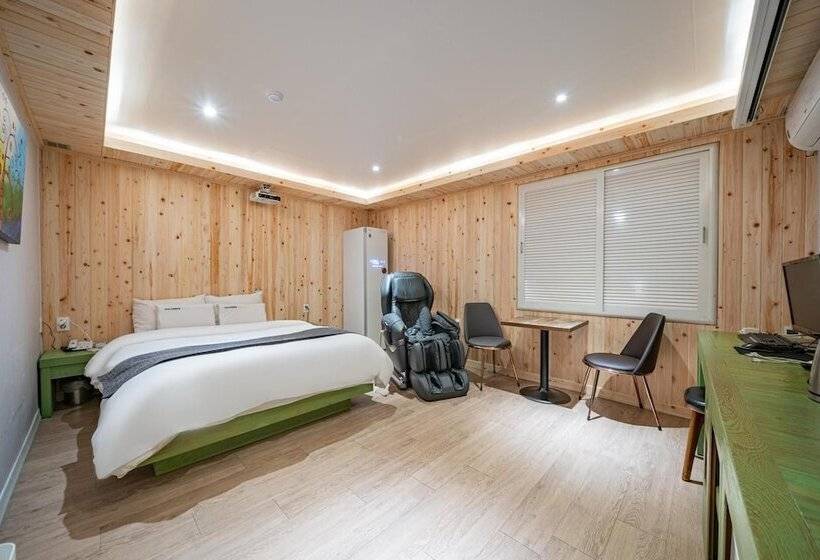 בית מלון כפרי Daejeon Yuseong Luxury