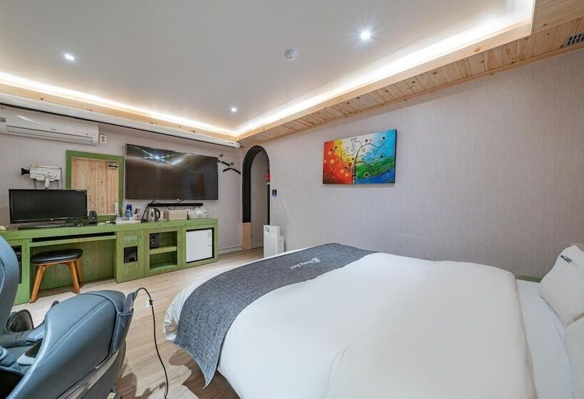 בית מלון כפרי Daejeon Yuseong Luxury