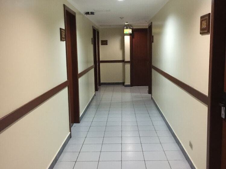 בית מלון כפרי Golden Valley