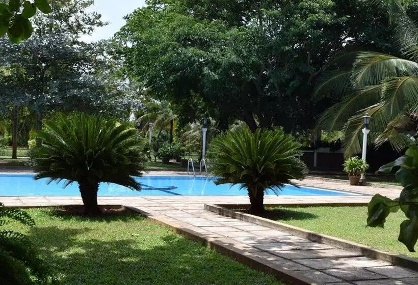 Hotel Lagoon Paradise