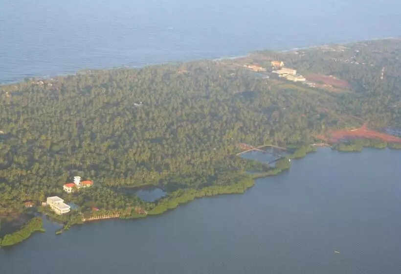 Hotel Lagoon Paradise