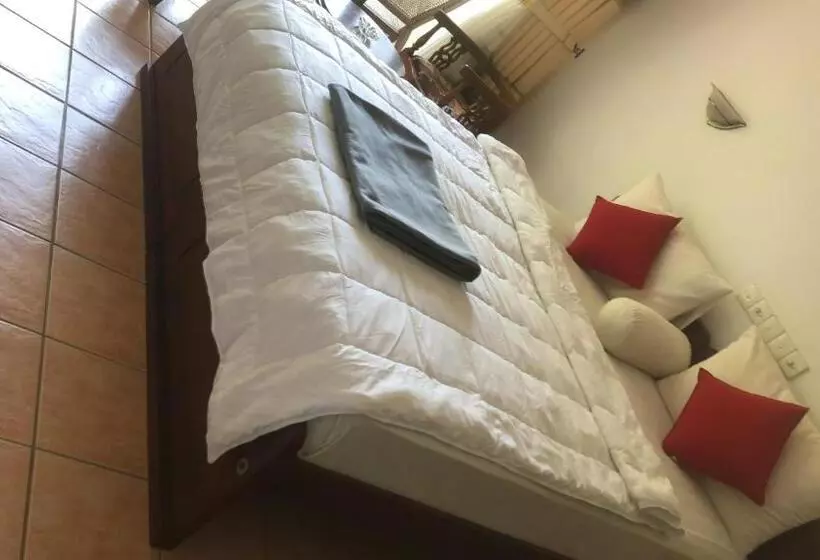 Hotel Lagoon Paradise