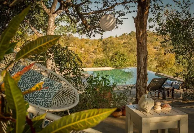 هتل Mbizi Bush Lodge