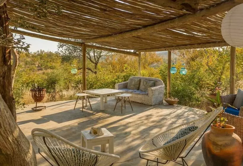 هتل Mbizi Bush Lodge