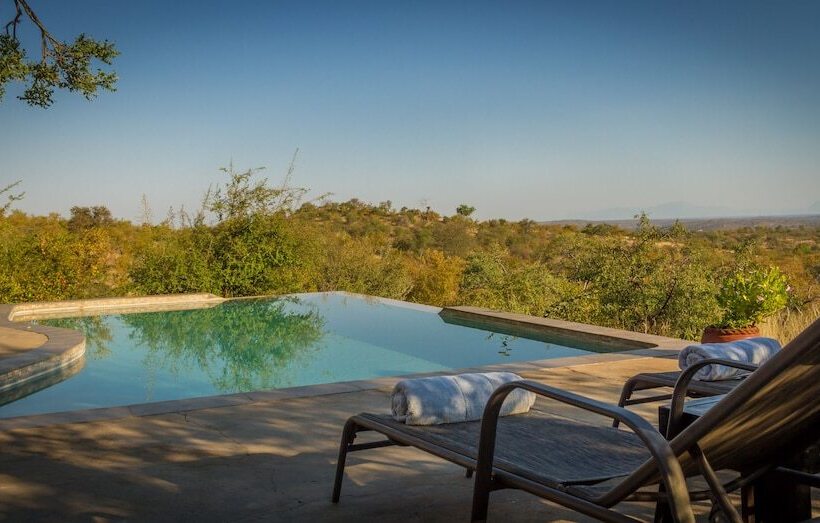 ホテル Mbizi Bush Lodge
