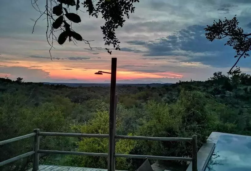 هتل Mbizi Bush Lodge