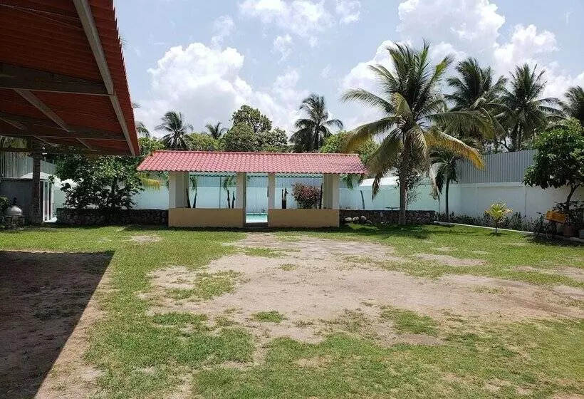 هتل Real Costa Inn