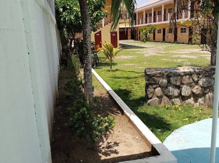 هتل Real Costa Inn