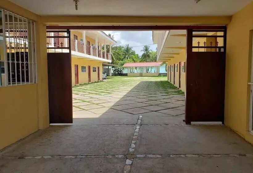 هتل Real Costa Inn