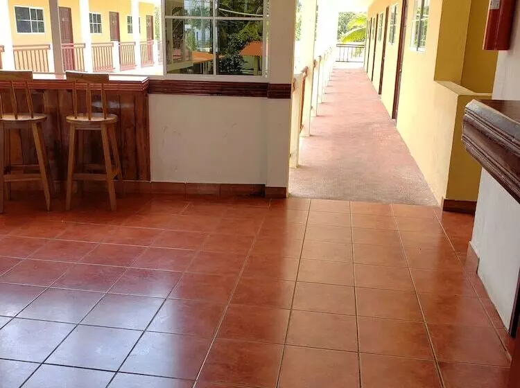 هتل Real Costa Inn