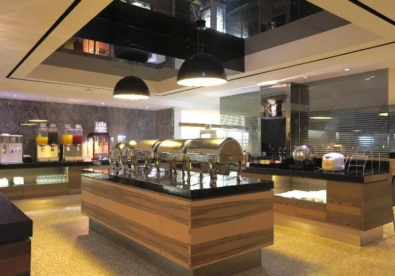 Royal Group Hotel Ho Yi Branch