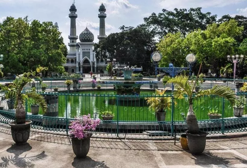 Hotell Tosari Malang