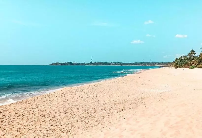 Lagoon Paradise Beach Resort