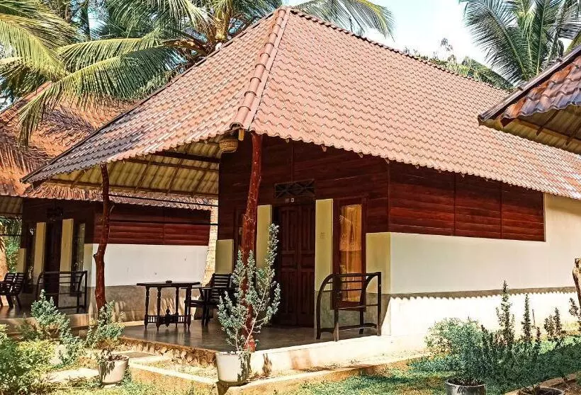 Lagoon Paradise Beach Resort