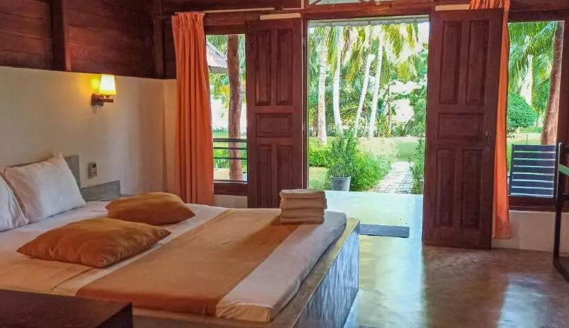 Lagoon Paradise Beach Resort