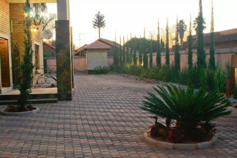 Пансион Eco Park Lodge