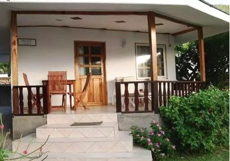 پانسیون Sea View Lodge