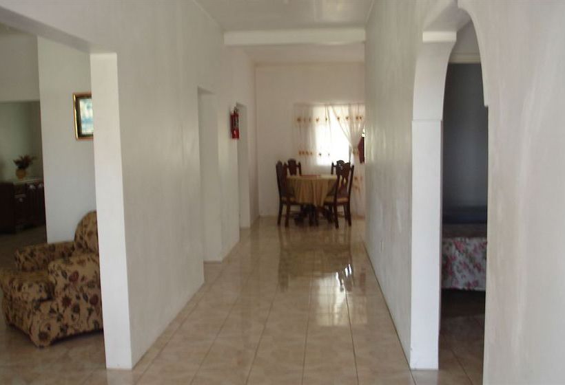 پانسیون Treasure Bay Guesthouse