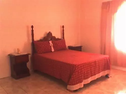 پانسیون Treasure Bay Guesthouse