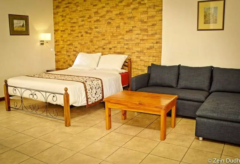 پانسیون Villa 33