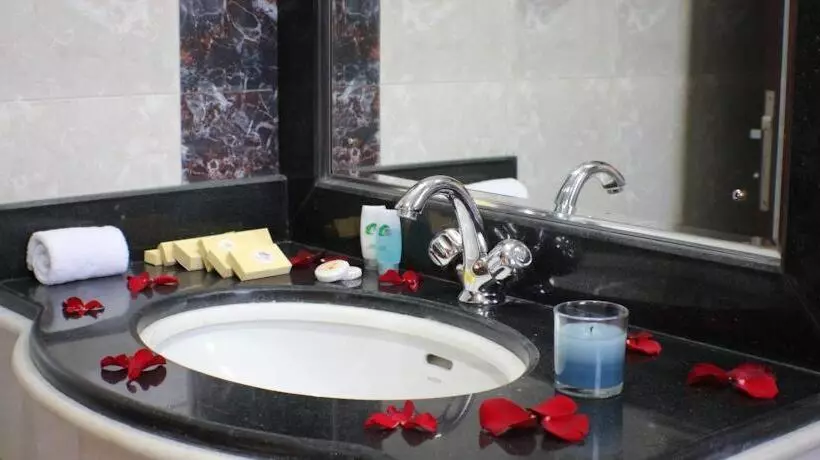 Pioneer Hotel Apartments Muscat