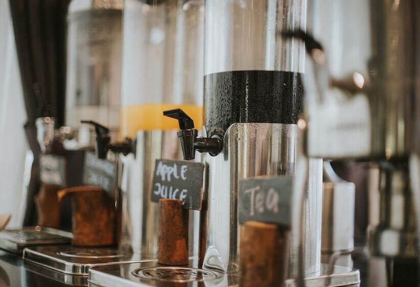 Szálloda Adhiwangsa