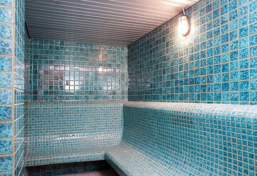 Szálloda Adhiwangsa