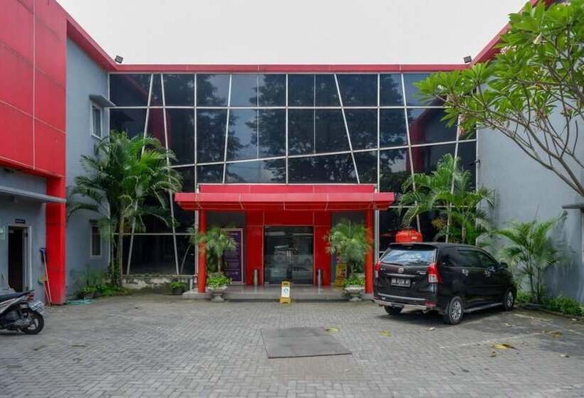 فندق Dinasty Smart