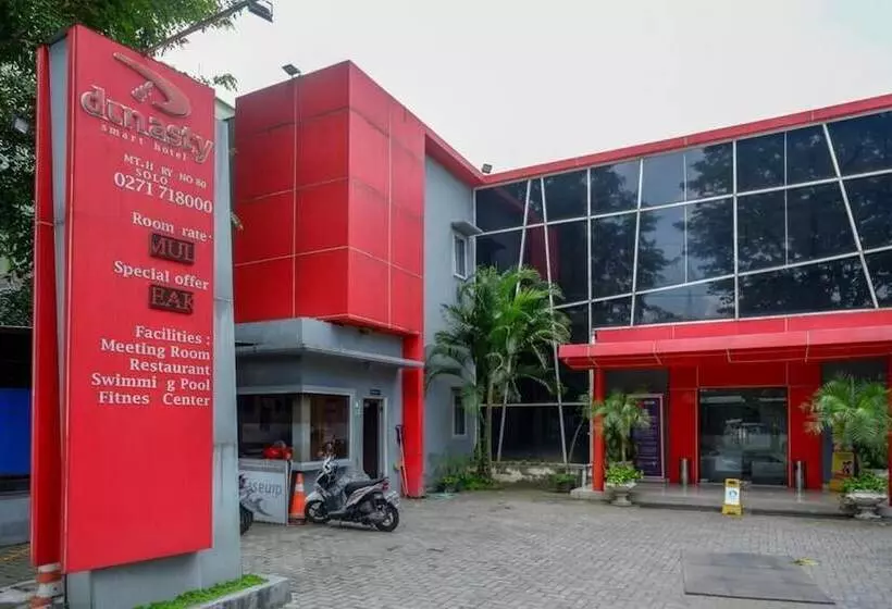 فندق Dinasty Smart