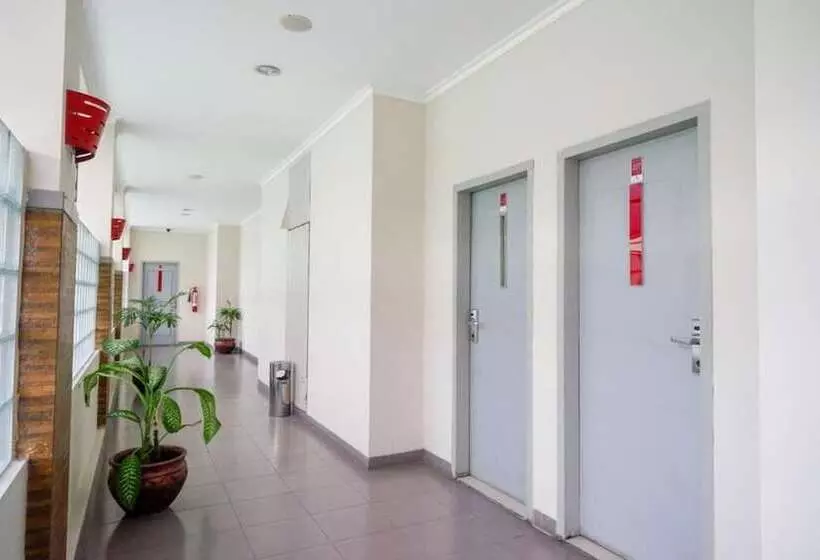 فندق Dinasty Smart