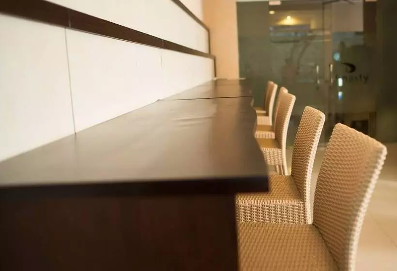 فندق Dinasty Smart