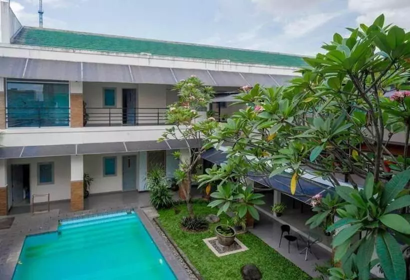 فندق Dinasty Smart