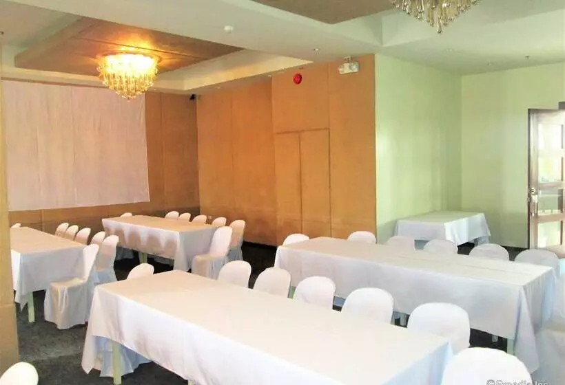 Hotel Marianne Suites