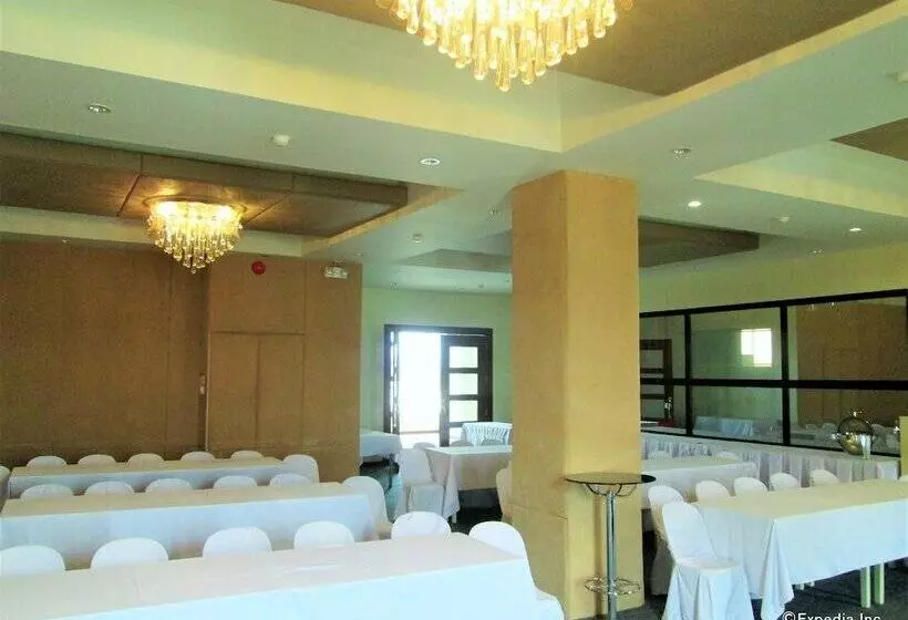 Hotel Marianne Suites