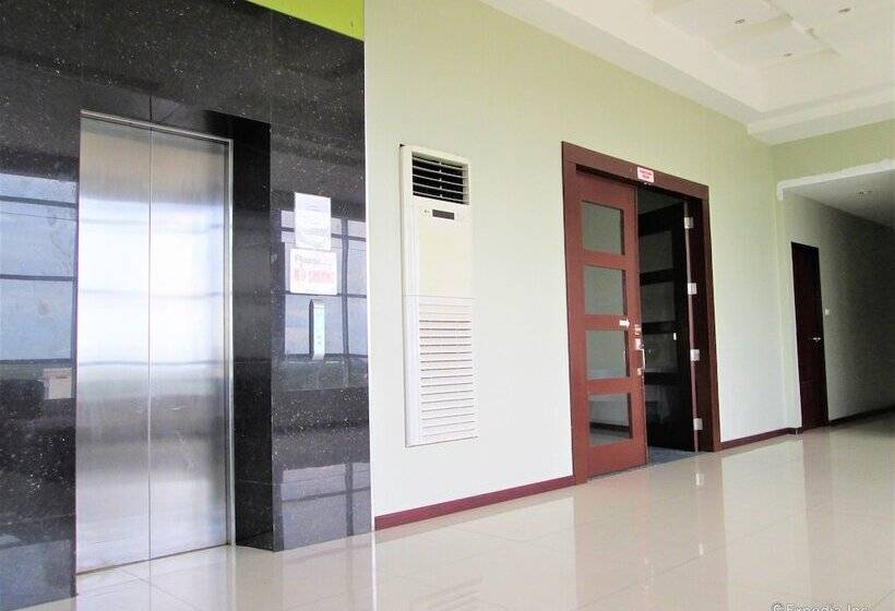 ホテル Marianne Suites