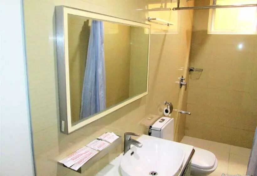 Hotel Marianne Suites