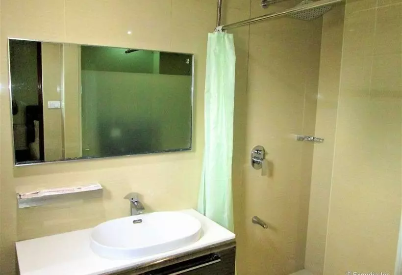 Hotel Marianne Suites