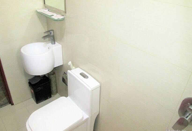 ホテル Marianne Suites