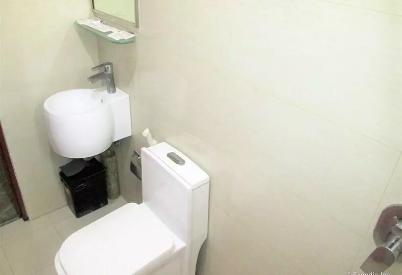 Hotel Marianne Suites