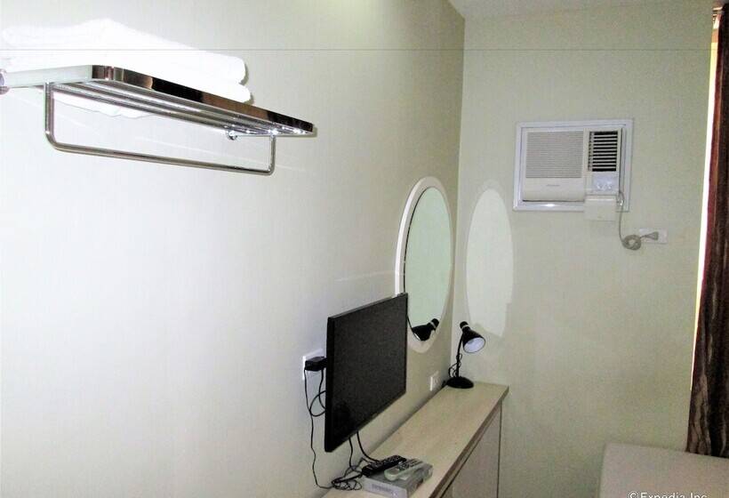 ホテル Marianne Suites