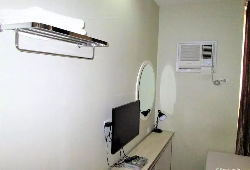 Hotel Marianne Suites