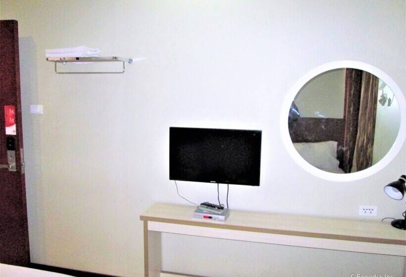 ホテル Marianne Suites