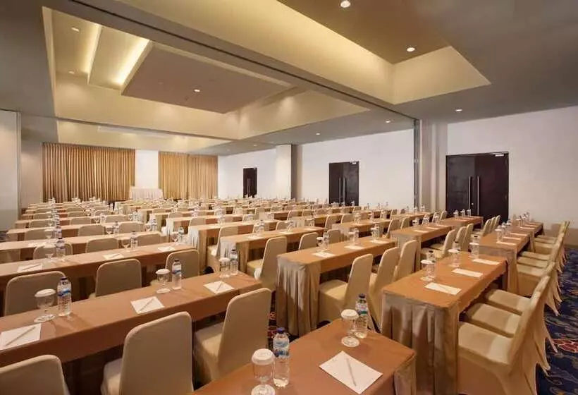 酒店 Santika Banyuwangi