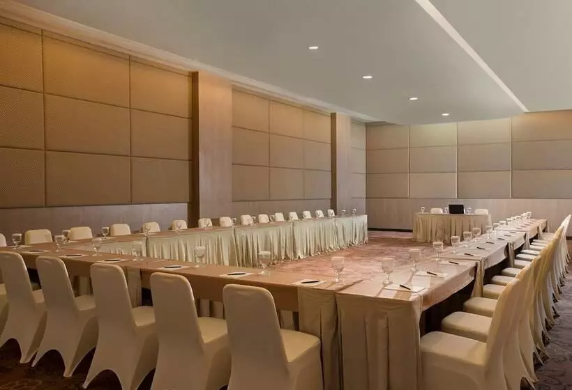 酒店 Santika Banyuwangi