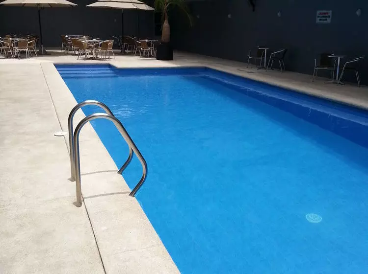 Отель The Contemporary