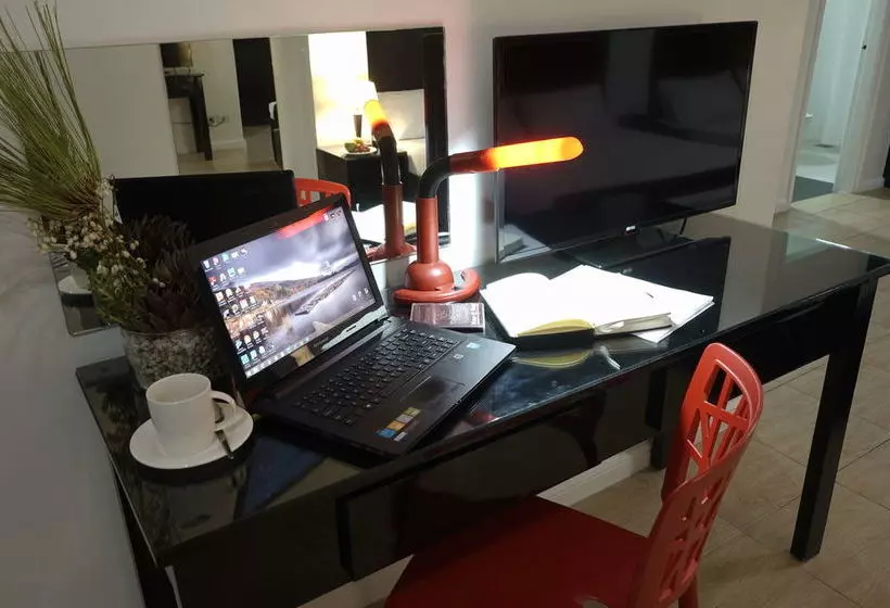 Отель The Contemporary